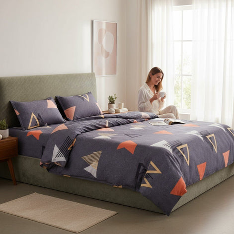 Prisello Super Soft Poly Cotton Fitted Bedsheet for King Size Bed 72x78x8 | Premium Elastic Fitted Bedsheet with Purple Triangle Geometric Design - Prisello