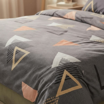 Prisello Super Soft Poly Cotton Fitted Bedsheet for King Size Bed 72x78x8 | Premium Elastic Fitted Bedsheet with Purple Triangle Geometric Design - Prisello